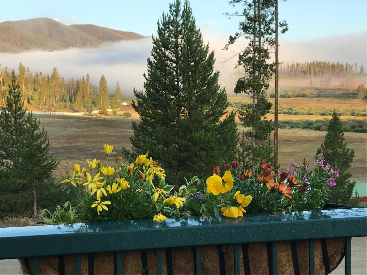 Hideaway Mountain Lodge Fraser Εξωτερικό φωτογραφία